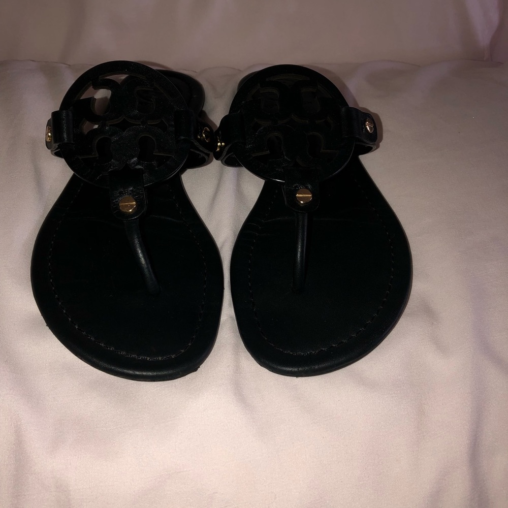 Tory Burch matte Black MILLER 8M wore 3 times Great condition!! Lowered $
